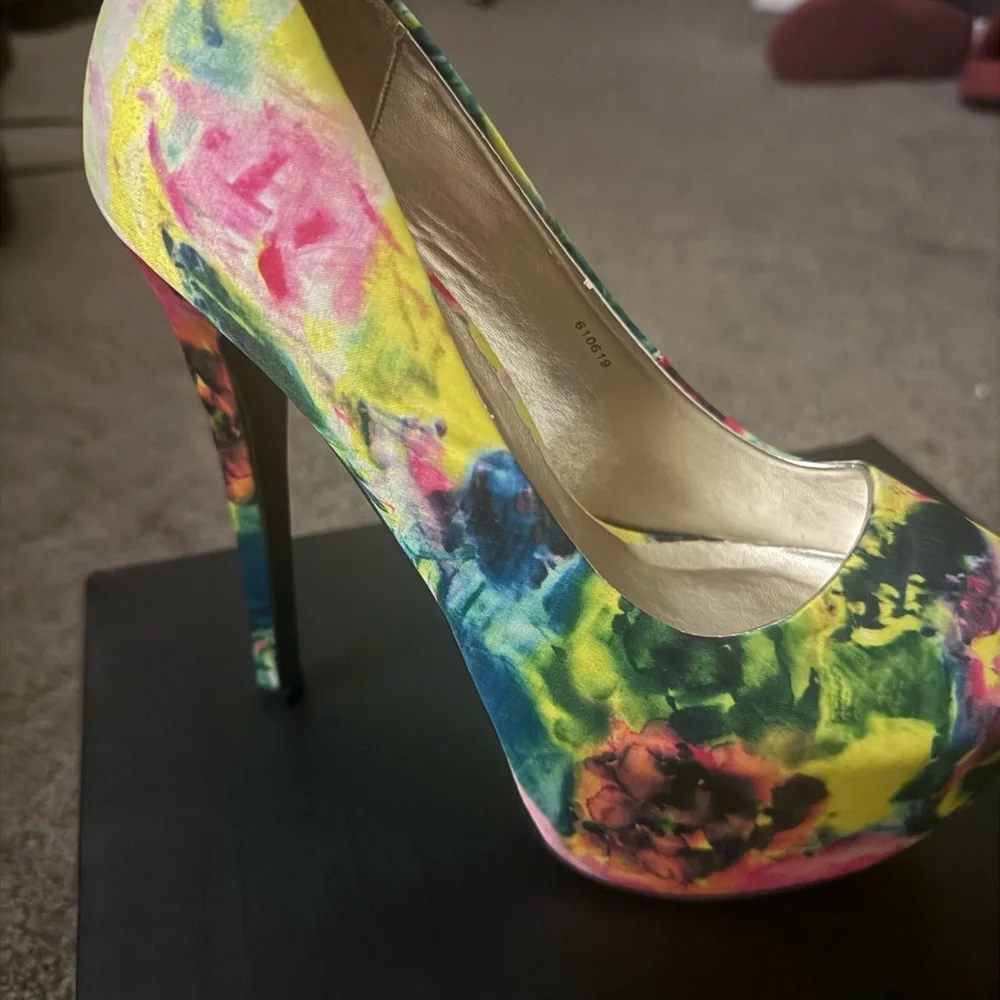 Charlotte Russe Vibrant Multicolor Heels - Picture 3 of 6